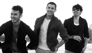 Jonas Brothers 2013 via hollywoodteenonline.com